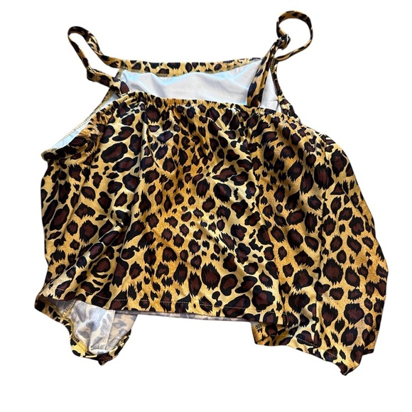 5/$25 VENUS Leopard Print Bikini Top - Picture 5 of 5